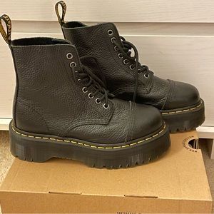 Dr. Martens (air wair)